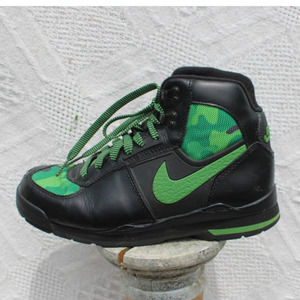 Nike Air Baltoro Boot Size 6y (7.5w) 311529-031